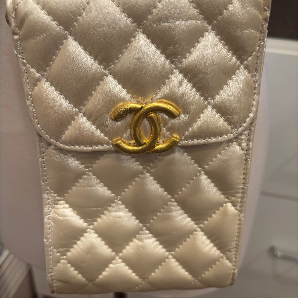 Fashion Quilted Crossbody Bag - Picture 4 of 9